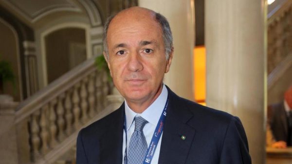 Passera ritira il piano per MPS