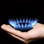 Bollette, ad ottobre luce meno cara, sale il gas