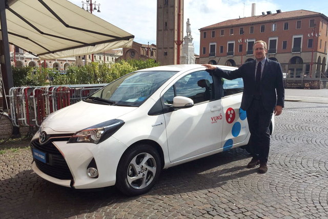 Forlì, debutta il primo car sharing d'Italia con auto ibride