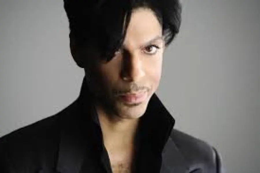 Prince, nella sua casa sarebbero state trovate pillole contraffatte a base di un potente oppioide