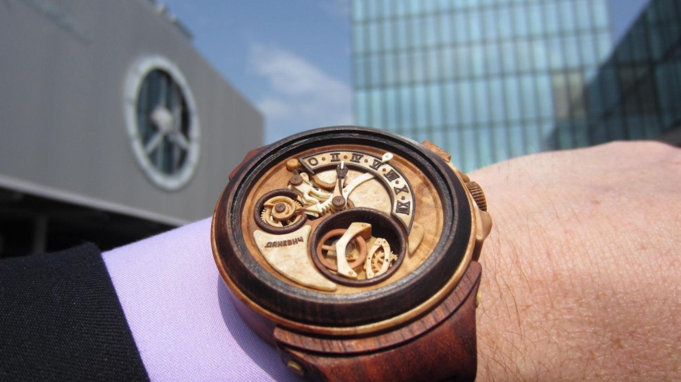 Orologi di Legno: ecco i consigli per scegliere l'orologio da polso in legno più adatto