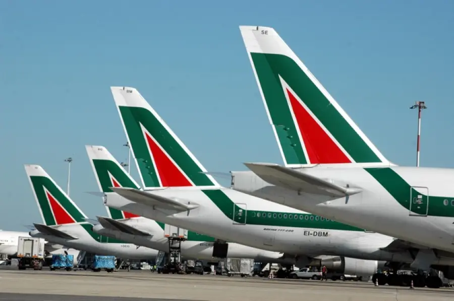 Alitalia, crescono gli esuberi