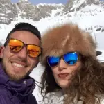 Parroco ai funerali dei due fidanzati morti al Rigopiano: usare bene i soldi, non rubarli